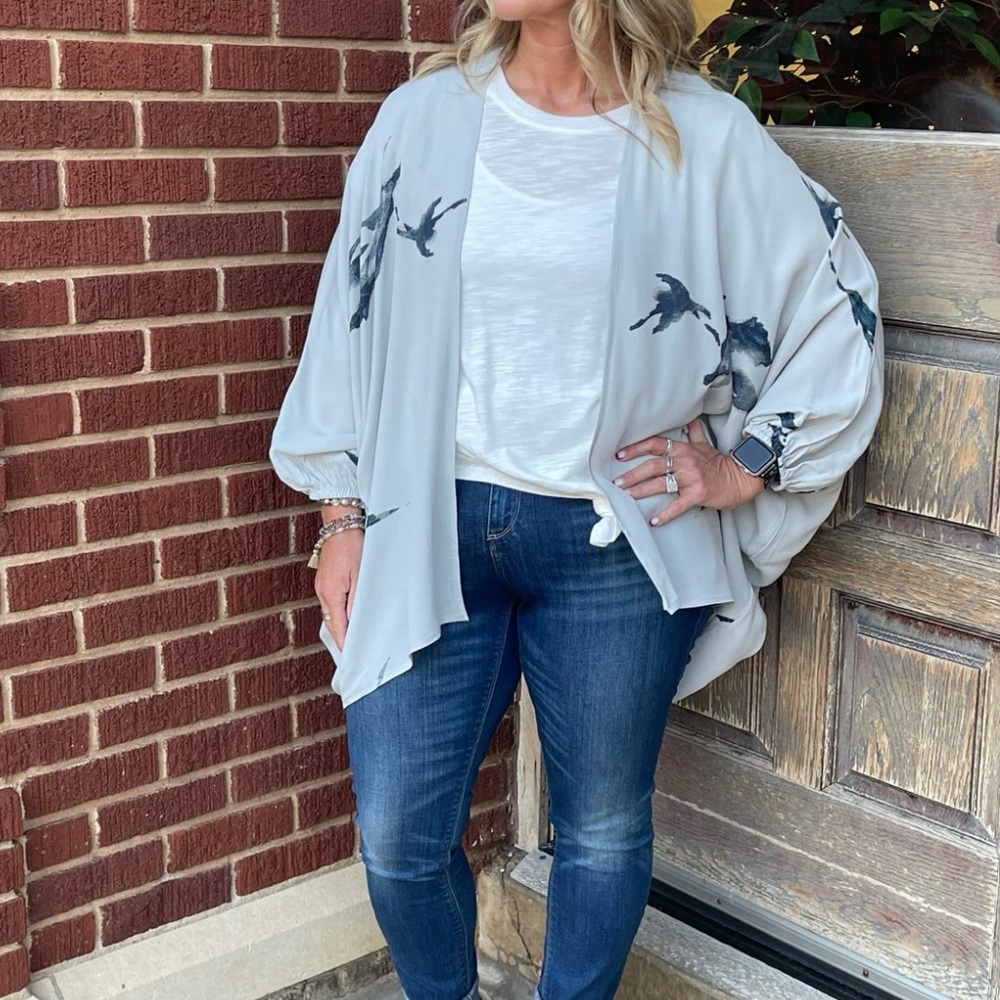 Grade & Gather The Willow Wisp printed Kimono size small